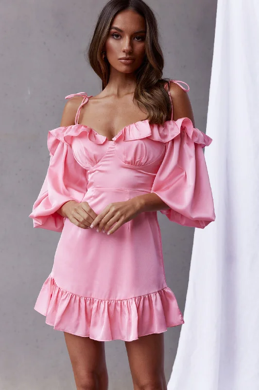 Strapless mini dresses for a beach vacation Ode To Love Sweetheart Neckline Balloon Sleeve Dress Pink