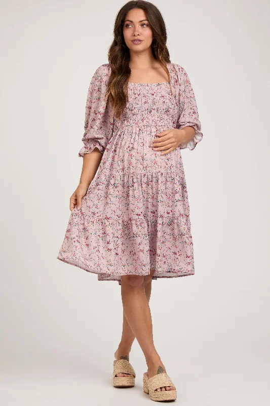 Maternity dress for baby shower with floral pattern Light Pink Floral Smocked Maternity Knee Length Dress Maternity dress for baby shower with floral pattern Light Pink Floral Smocked Maternity Knee Length Dress