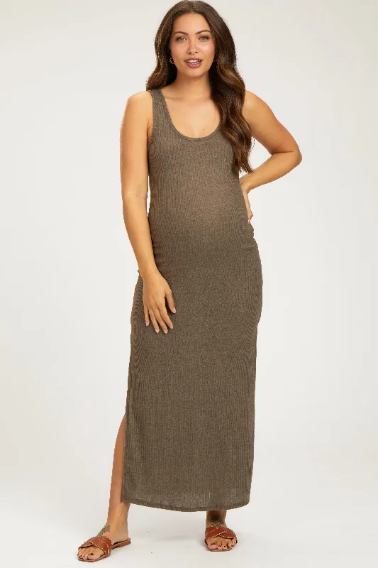 Maternity dress for a baby's first visit to the Japanese garden Brown Ribbed Sleeveless Side Slit Maternity Maxi Dress Maternity dress for a baby's first visit to the Japanese garden Brown Ribbed Sleeveless Side Slit Maternity Maxi Dress