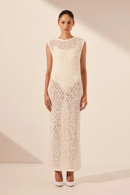 Midi dresses with pleated skirts for a timeless and elegant appeal EMILIO ROUND NECK MIDI DRESS - RICE Midi dresses with pleated skirts for a timeless and elegant appeal EMILIO ROUND NECK MIDI DRESS - RICE