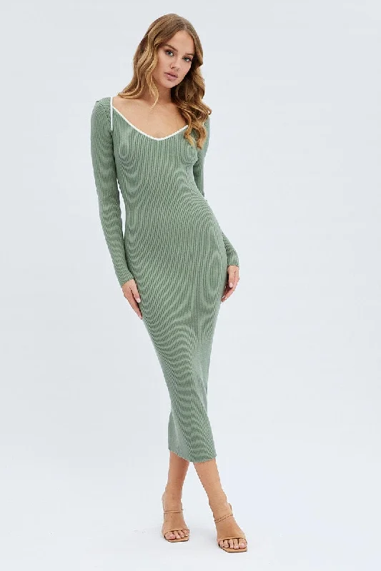 Midi dresses with animal prints for a bold and confident appearance Green Midi Dress Long Sleeve Sweetheart Contrast Bind
