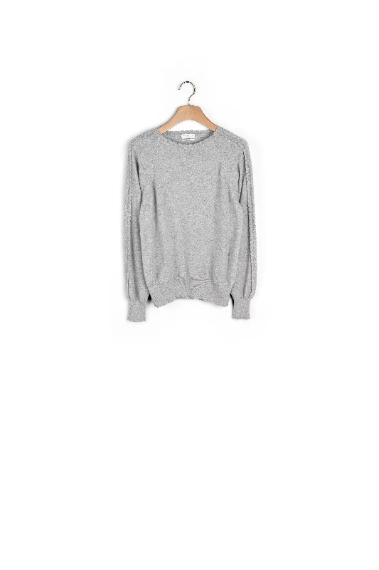 v neck women cardigan to elongate the necklinePull à finitions cocottes