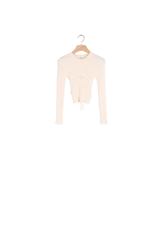 cropped women cardigan to pair with high - waisted jeansPull en maille dos nu