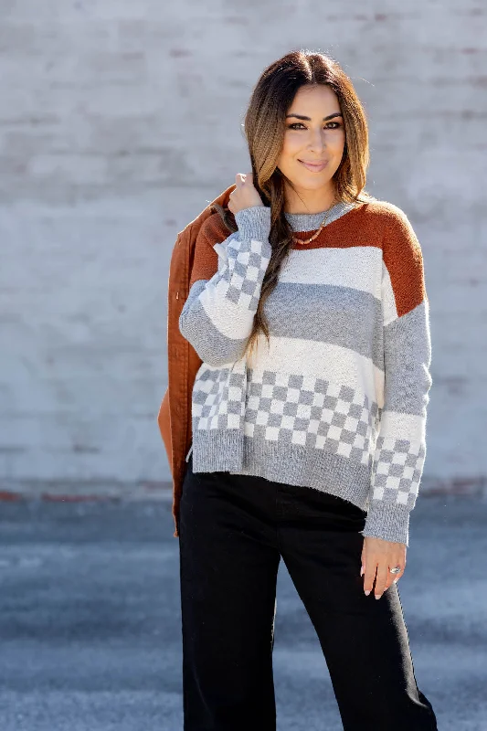 Women's Turtleneck Cashmere - Blend Sweater in Charcoal for a Sophisticated Winter EnsembleChecked Blocked Sweater Women's Turtleneck Cashmere - Blend Sweater in Charcoal for a Sophisticated Winter EnsembleChecked Blocked Sweater