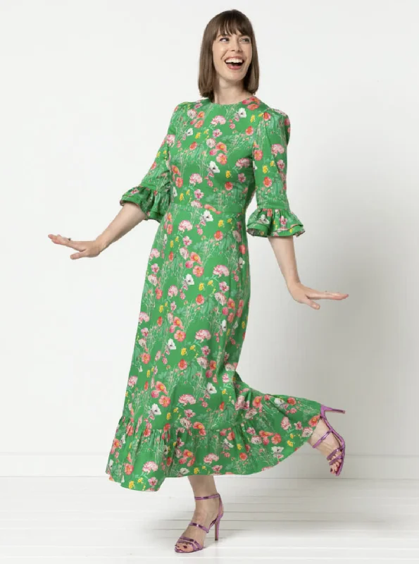 Mini Women Dress with a Short Hem for a Young and Trendy StyleStyle Arc Queenie Woven Dress Mini Women Dress with a Short Hem for a Young and Trendy StyleStyle Arc Queenie Woven Dress