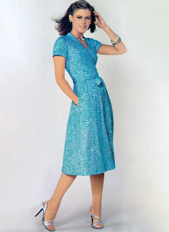 Plus Size Women Dress with a Flattering A - Line Cut for Comfort and StyleVogue Vintage Dress V2040 Plus Size Women Dress with a Flattering A - Line Cut for Comfort and StyleVogue Vintage Dress V2040