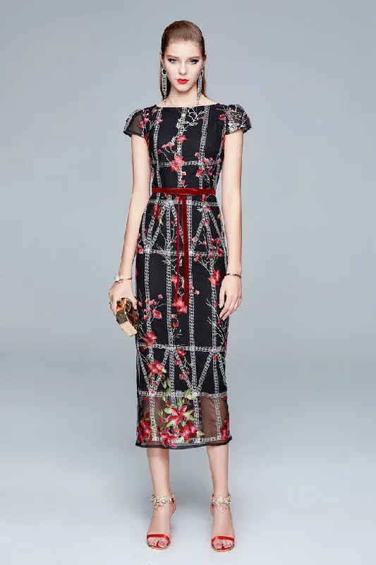 Wrap - Style Women Dress with Adjustable Fit for All Body Types Wrap - Style Women Dress with Adjustable Fit for All Body Types Black & Multicolor floral print Day Fitted Boatneck Short Sleeve Midi Floral Dress Wrap - Style Women Dress with Adjustable Fit for All Body Types Wrap - Style Women Dress with Adjustable Fit for All Body Types Black & Multicolor floral print Day Fitted Boatneck Short Sleeve Midi Floral Dress