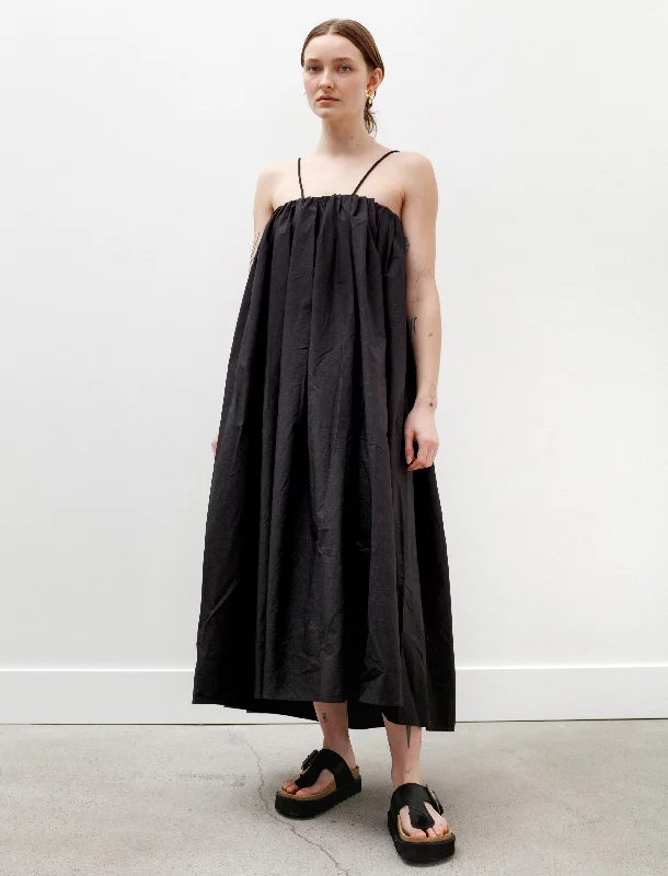 Pleated Women Dress with a Timeless and Elegant Texture Pleated Women Dress with a Timeless and Elegant Texture Ito Dress Navy Pleated Women Dress with a Timeless and Elegant Texture Pleated Women Dress with a Timeless and Elegant Texture Ito Dress Navy