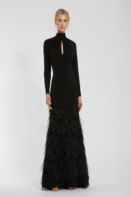 Long - Sleeve Women Dress in Velvet for a Luxurious Winter Look Long - Sleeve Women Dress in Velvet for a Luxurious Winter Look Mac Duggal 11839