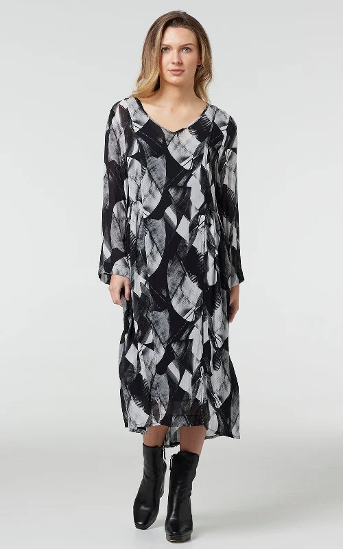 Off - the - Shoulder Women Dress for a Romantic and Feminine Look Off - the - Shoulder Women Dress for a Romantic and Feminine Look OBI (NZ) "Streamers frill" drape dress! 20 Off - the - Shoulder Women Dress for a Romantic and Feminine Look Off - the - Shoulder Women Dress for a Romantic and Feminine Look OBI (NZ) "Streamers frill" drape dress! 20
