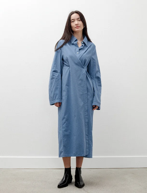 Sheath Women Dress with a Tailored Fit for a Professional Look Sheath Women Dress with a Tailored Fit for a Professional Look Machine Dress Antique Blue Peached Cupro Sheath Women Dress with a Tailored Fit for a Professional Look Sheath Women Dress with a Tailored Fit for a Professional Look Machine Dress Antique Blue Peached Cupro