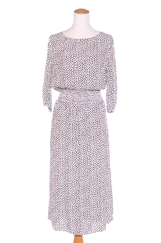 Shift Women Dress with a Simple and Classic Design for Everyday Wear Shift Women Dress with a Simple and Classic Design for Everyday Wear WHISTLE - Shirred waist animal print midi dress! 14 Shift Women Dress with a Simple and Classic Design for Everyday Wear Shift Women Dress with a Simple and Classic Design for Everyday Wear WHISTLE - Shirred waist animal print midi dress! 14