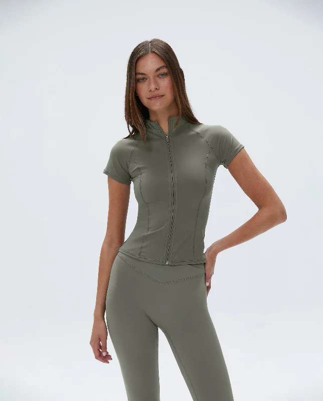 high impact convertible women sport braUltimate Short Sleeve Zip Up Top - Olive Green high impact convertible women sport braUltimate Short Sleeve Zip Up Top - Olive Green
