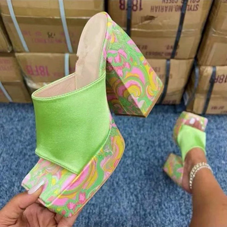 Shapers with a removable padding for customization​Square Toe Heels