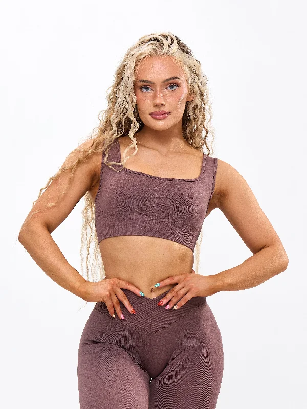 padded women sport bra for nipple coverageSynergy Seamless Sports Bra - Mocha Berry