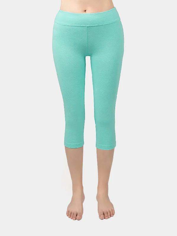 beaded women sport bra for a glamorous touchYoga Cropped Cotton Sports Leggings Green beaded women sport bra for a glamorous touchYoga Cropped Cotton Sports Leggings Green