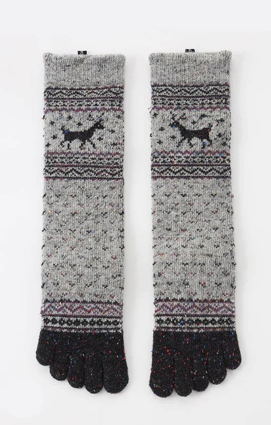 Women's ankle socks with a frilly edgeReindeer Nordic Midcalf Wool Toe Socks