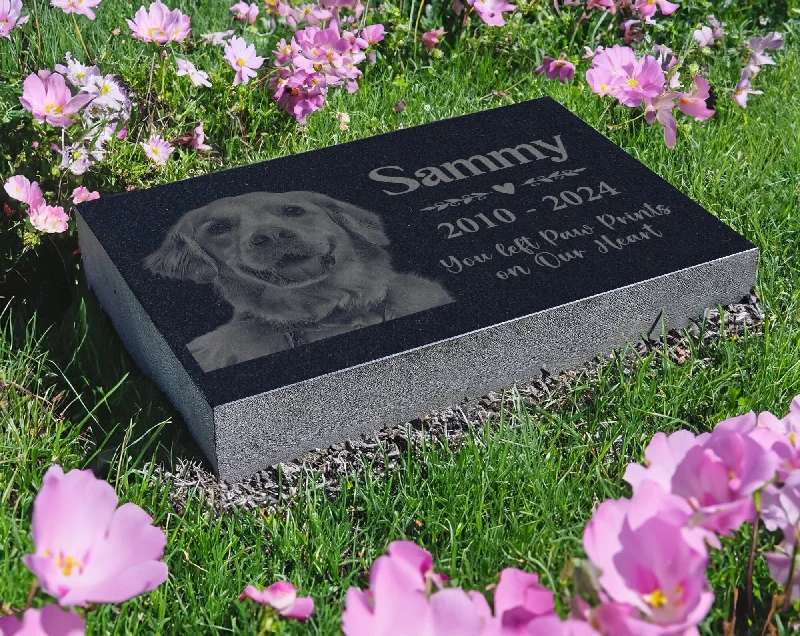 Personalized Pet Memorial Stones, Black Granite Memorial Garden Stone Engraved with Photo, Gifts for Someone Who Lost a Loved One, Dog, Cat