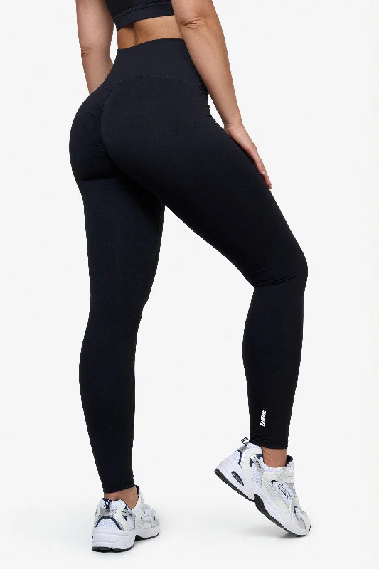 women tights for a movie - night at home in comfortScrunch Leggings