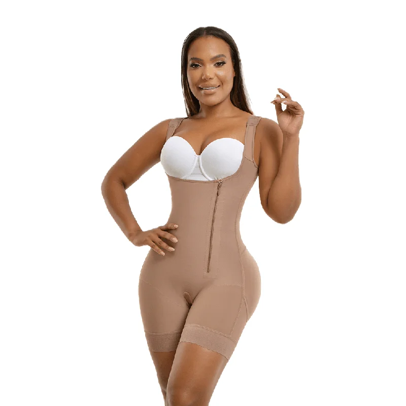 Shapers with built - in support for posture correction​2016 Paula Fajas Meli'belt