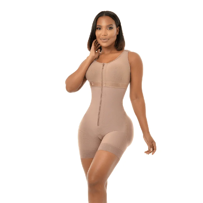Seamless shapers for a smooth look under clothes​2017 Liz Fajas Meli'belt